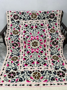 Couvre-lit en coton brodé Suzani, couverture décorative, tapis mural Ouzbek Suzani, décoration bohème pour la maison, assortiment en gros B2B - Product Image 6
