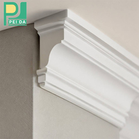 Moulures de plafond en PU pour décoration intérieure, moulures de couronne en PU durables et résistantes à l'humidité pour projets résidentiels