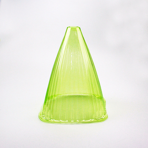 Couverture de jardin en plastique avec décolleté de couleur verte d'un diamètre de 3.0cm - Product Image 1