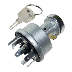 拖拉机4200 4300 4400 4500 4600 4700 5200的带2键的点火开关RE45963 - Product Image 1