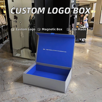 Boîte cadeau magnétique personnalisée grise avec logo sur mesure pour vêtements, foulards en soie, cosmétiques, fermeture à gaufrage