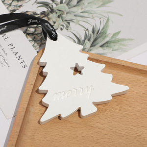 Nuova vendita albero di natale a forma di auto appeso gesso Aroma di pietra diffusore deodorante auto pietra profumata - Product Image 1