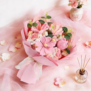 Ramo de flores de lana tejido a mano, rosas rosadas, flores artificiales para regalo del Día de San Valentín, decoración. - Product Image 3