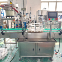 Ligne de production automatique de remplissage de vin blanc à 6 têtes, machine d'embouteillage de haute précision pour spiritueux Baijiu/Boissons alcoolisées en verre/plastique