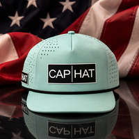 Casquette de baseball personnalisée en caoutchouc PVC avec logo, 5 panneaux, fermeture snapback, respirante, imperméable, avec trous découpés au laser, pour le sport et les activités de plein air