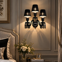 Applique Murale de Luxe Française à 3 Têtes en Cristal Noir, Fer Plaqué, Tissu Noir, Pompon en Cristal de Verre Noir pour Chambre, Hôtel, Villa, Hall