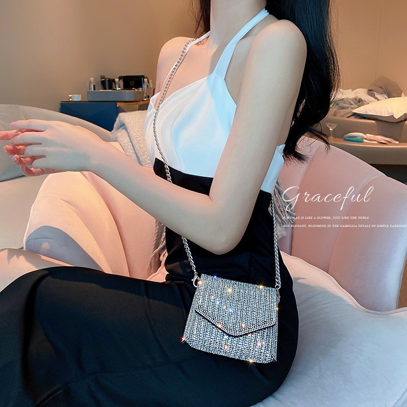 2025 Luxury Designer Silvery Mini Bag with Rhinestone Chain