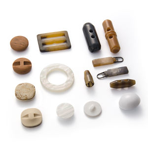 High Quality Four-Hole Round Sewing <b>Buttons</b> Classic Irregular Resin Shape Eco-Friendly Wind Coat Plating Technique - Product Image 6