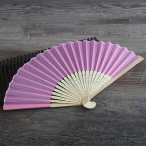 Éventail pliant <span class=keywords><strong>CX</strong></span> 7 pouces en soie et tissu blanc avec design uni à la colle froide, en bambou vierge pour mariage et création DIY - Product Image 2