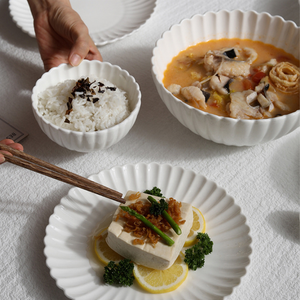 Juego de Platos de Cerámica Vintage con Diseño de Crisantemo, Color Blanco Sólido, para <span class=keywords><strong>Cena</strong></span>, Frutas, Ensaladas, Pasteles, Filetes - Product Image 5