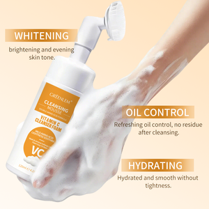 Espuma Limpiadora Facial con Vitamina C de Marca Privada OEM, Suave y Aclarante, Control de Grasa y Minimiza Poros - Product Image 3