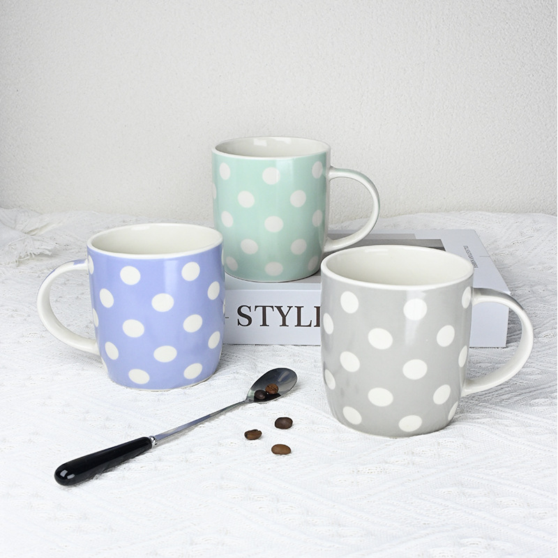 white cups with full-print white boxes