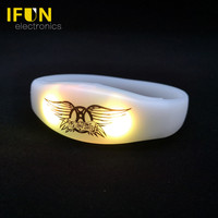 Pulsera LED para Fiestas con Control por Aplicación de Computadora, Control de Audio, Multicolor, Pulsera Luminosa con Control por Radio para Festivales