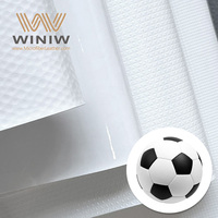 Tissu de football synthétique PU durable à effets 3D en cuir résistant à l'abrasion pour le football