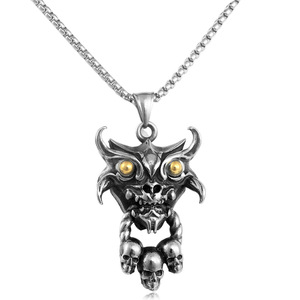 Colgante de cuerno de carnero de acero inoxidable con calaveras, collar de estilo punk de dos tonos para hombres y mujeres - Product Image 5