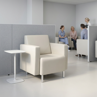 Banc d'attente élégant pour hall VIP d'aéroport, avec table intégrée, pour aires publiques d'aéroports et équipements de salons d'hôpitaux