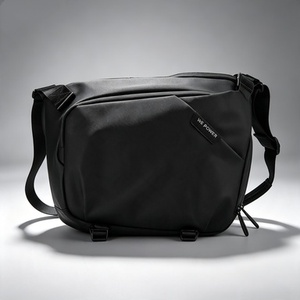Borsa a tracolla impermeabile da uomo alla moda, grande capacità con cintura di fissaggio per viaggi, fotocamera, uso quotidiano, OEM, vendita all'ingrosso - Product Image 1