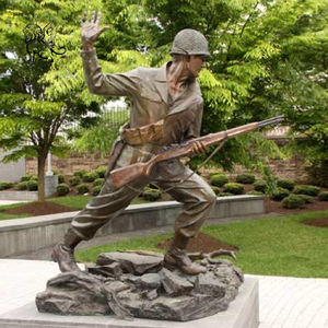 Escultura Metálica de Combate Personalizada BLVE para Decoración Exterior, Estatua de Guerrero de Tamaño Real en Bronce Fundido - Product Image 1