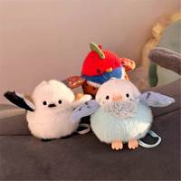 En stock, Poupée en peluche courte magnétique à porter à l'épaule, modèle 'Bird Nest Doll', Articles de stand de vente en gros, Pendentifs de boîte surprise, Pour les 8-13 ans, Modèle debout