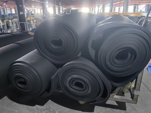 Rouleau de mousse thermique en caoutchouc, plaque acoustique insonorisante, isolation ignifuge pour les murs, les sols et les toits de construction - Product Image 4