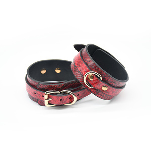 Esposas <span class=keywords><strong>de</strong></span> cuero Sexo Tobillo Cuff Fetish Restricciones Bondage Gear Pulsera BDSM Mujer Erótico Adulto Cosplay Juguetes Parejas Legcuffs - Product Image 2