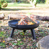 Grand foyer extérieur portable en acier au charbon de bois durable et facile à utiliser avec 3 pieds pour les barbecues de camping