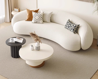 Sofá Esquinero de Tres Plazas Estilo Crema, Tapizado en Terciopelo de Cordero, Diseño Simple y Moderno para Sala de Estar, Apartamentos Pequeños, Salón de Belleza o Recepción