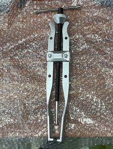 Ferramentas Automotivas Extrator de Rolamentos de Mandíbula Longa Extrator de Engrenagens e Extrator Especializado para Reparo Automotivo - Product Image 2