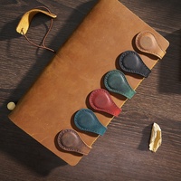 Marcapáginas de Cuero Genuino con Cierre Magnético de Doble Cara, Hecho a Mano con Cuero Vacuno de Grano Completo, Accesorio Creativo y Bonito para Diario