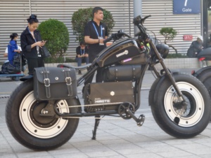 Patinete Eléctrico de Dos Ruedas Feiwo HL de Alto Rendimiento con Batería de Litio Sin Escobillas, Motor de 3000W, 60Ah y 120km de Autonomía, de Aluminio HL - Product Image 2