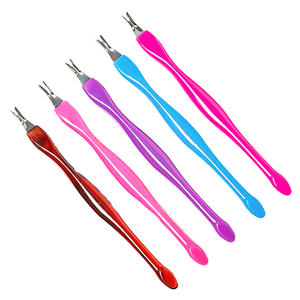 Outils de pédicure en acier inoxydable pour soins des ongles, éliminateur de peaux mortes et de cuticules, fourchette à ongles, pince à cuticules, repousse-cuticules, coupe-ongles en plastique - Product Image 4