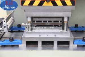 Fil barbelé automatique du rasoir 2025 clôturant la chaîne de production facile à utiliser la machine/équipement - Product Image 3