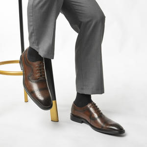 Nouvelles chaussures pour hommes Brookes gravées, en cuir véritable, chaussures derby de mariage, style rétro, en cuir de vachette pleine fleur, chaussures habillées formelles pour affaires. - Product Image 3