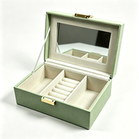 Boîte à bijoux en cuir PU vert menthe avec miroir, fermeture métallique, logo personnalisé, organiseur de voyage de bureau pour bagues, boucles d'oreilles, colliers