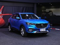 MG HS 2.0T SUV automatique à essence, grand espace, intérieur cuir foncé, jantes R17, véhicule familial d'occasion avec toit ouvrant panoramique