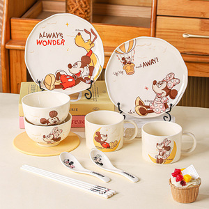 Ensemble de vaisselle en céramique <span class=keywords><strong>Mickey</strong></span> & Minnie 5 pièces (<span class=keywords><strong>assiette</strong></span> + bol + tasse + cuillère + baguettes), ensemble de vaisselle de dessin animé, cadeau - Product Image 3