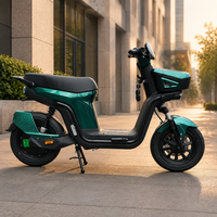 Motocicleta Eléctrica Resistente con Tres Velocidades Ajustables y Neumáticos Antideslizantes para Adultos, Ideal para Desplazamientos Urbanos