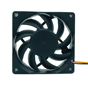 Yofolon fábrica profesional 24V DC ventiladores hoja de plástico Axial DC ventilador de refrigeración 70X70X15mm 24V 12 voltios rodamiento de bolas ventilador de refrigeración