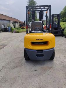 Montacargas Komatsu FD30 de Segunda Mano en Oferta, Piezas Originales de Japón, Mástil de 3 Etapas, Precio Bajo, en Stock, Entrega Rápida - Product Image 5