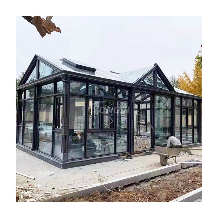 Prezzo competitivo triangolo quattro stagioni free standing solar patio glass outdoor house winter sunroom serra con struttura in alluminio