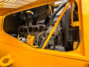 Chargeuse sur pneus Komatsu WA470 d'origine japonaise, d'occasion, 6 <span class=keywords><strong>tonnes</strong></span>, avec godet de 4,5 m³ - Product Image 3