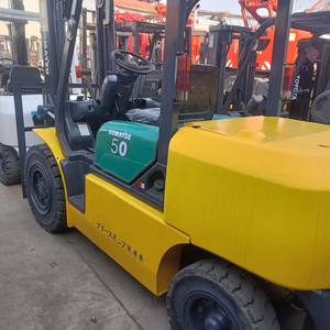 מלגזה קומאטסו <span class=keywords><strong>5</strong></span> טון FD30 FD25 FD50 יפן מלגזה דיזל 3 שלבים טריפלקס 4.<span class=keywords><strong>5</strong></span> מ' מלגזה במצב מושלם - Product Image 1