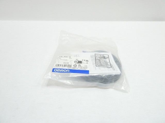 New Original E2E-X2D1-N Controller Stock in Warehouse Automate Programmable PLC Controller