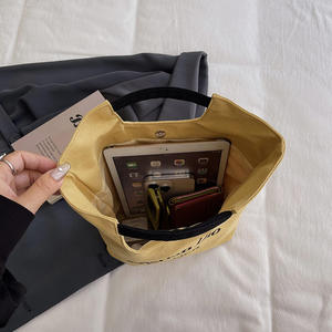 Bolsa de tela casual al por mayor, tipo tote, para llevar a mano, con diseño artístico, para maquillaje, para mamá, para almuerzo de estudiante, o para cubo de agua. - Product Image 4