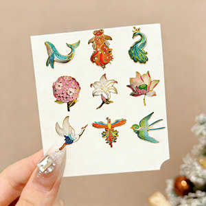Pins y Pegatinas de Esmalte Personalizados de Alta Calidad |   Insignias Metálicas Troqueladas |   Calcomanías Adhesivas Impermeables |   Moda de animales y flores - Product Image 6