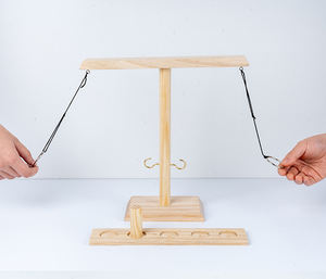 Anillo de madera con logo personalizado para adultos, juego de lanzamiento de 26x28x10cm con gancho de madera y anillo para jugar al ajedrez - Product Image 2