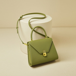 2023 sacs à main à bandoulière de luxe pour femmes Design <span class=keywords><strong>carré</strong></span> élégant Logo personnalisé fermeture de couverture en cuir véritable pour femmes et filles - Product Image 3