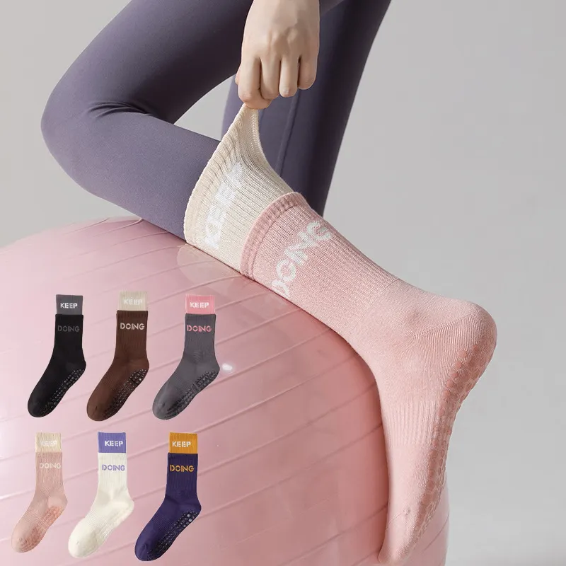 Calza da donna invernale alta elastica per Yoga da donna abbinata a colori antiscivolo per il Fitness e le calze sportive