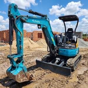 Excavadora usada versátil modelo 2014, 80% nueva, excavadora compacta de 3.5 toneladas con giro de cola cero, excavadora Kubota usada, excavadora de segunda mano. - Product Image 3