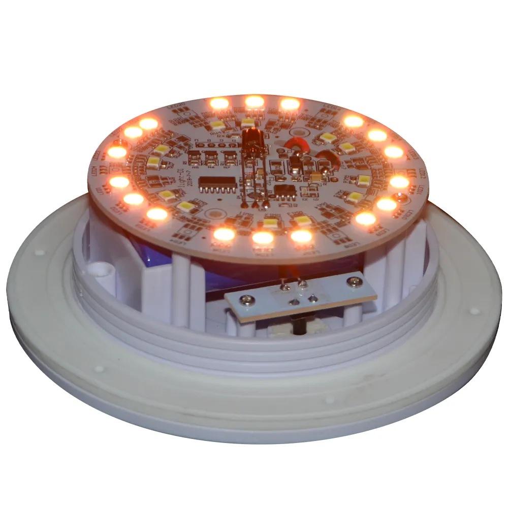 LED 큐브 볼 가구 플라스틱 소재에 대한 18 가지 색상 변경 배터리 작동 심지 램프와 원격 제어 LED 라이트베이스